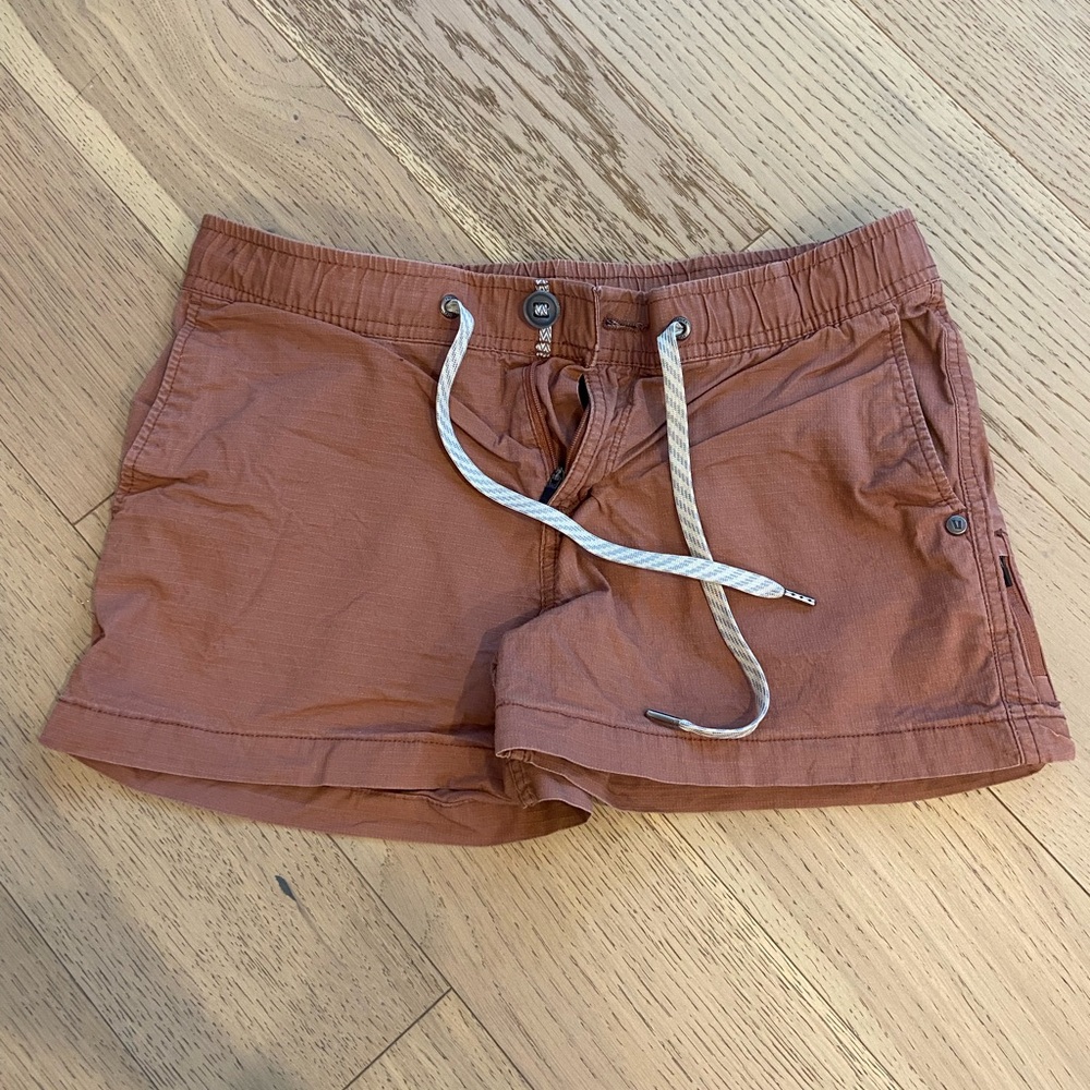 Vuori Women's Rust Cargo Shorts